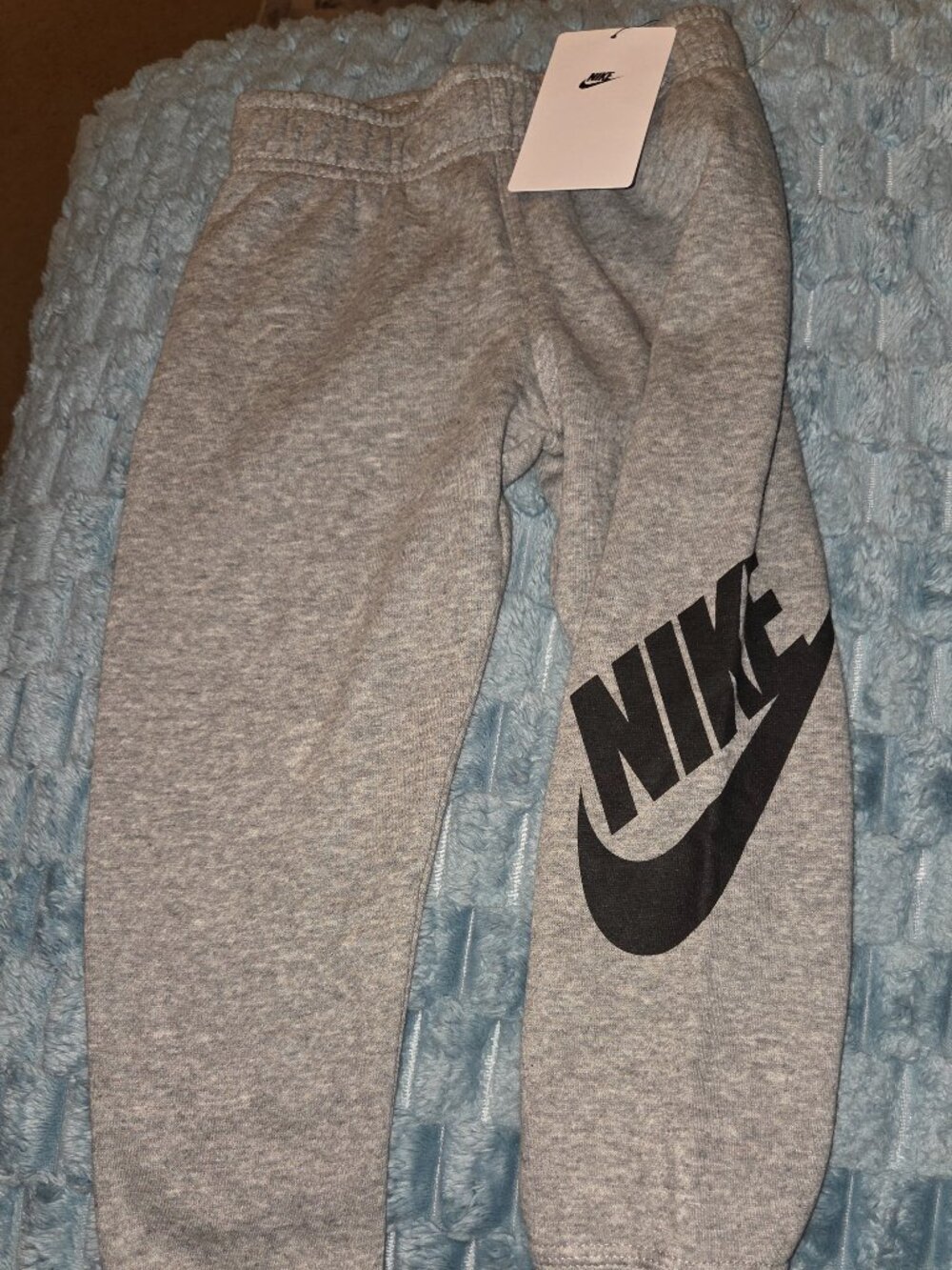 Boys nike sweatpant joggers size 4